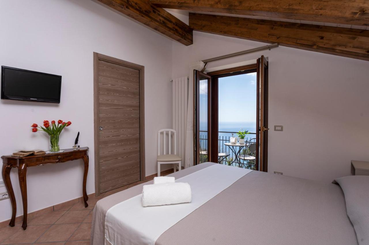 Agriturismo Punta San Lazzaro Аджерола Екстер'єр фото